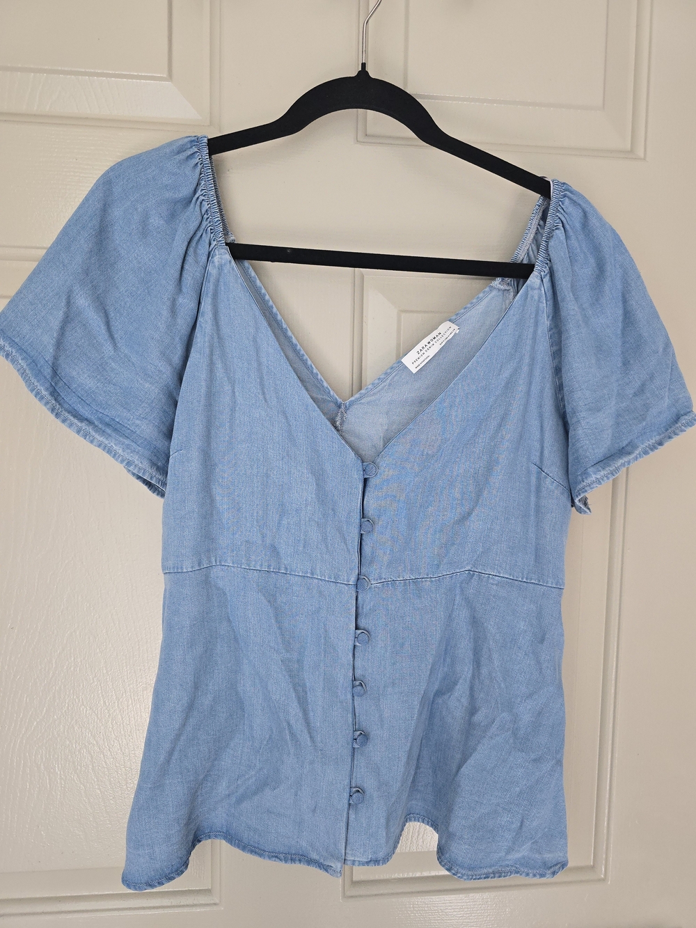 Zara Light Blue Button-Front Women’s Denim Blouse